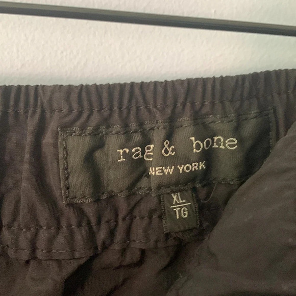 Rag & bone size xl Eaton water resistant performance shorts black - Picture 5 of 9